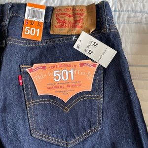 NWT 501 Levi’s 32x32 Dark Wash